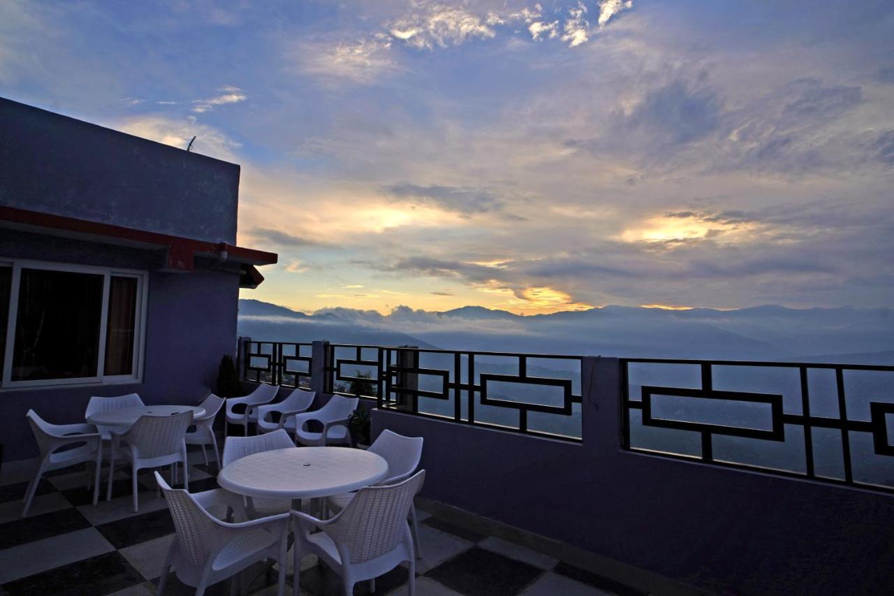 Hotel Hill Queen Near Sherpa Gumba Darjeeling Mall 5 Min Couple Friendly Exterior foto