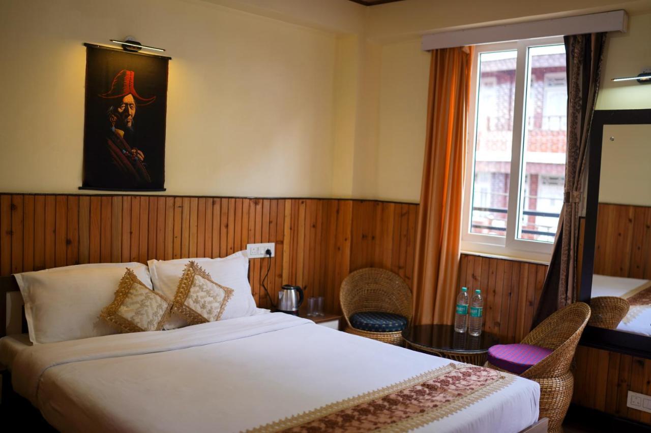 Hotel Hill Queen Near Sherpa Gumba Darjeeling Mall 5 Min Couple Friendly Exterior foto